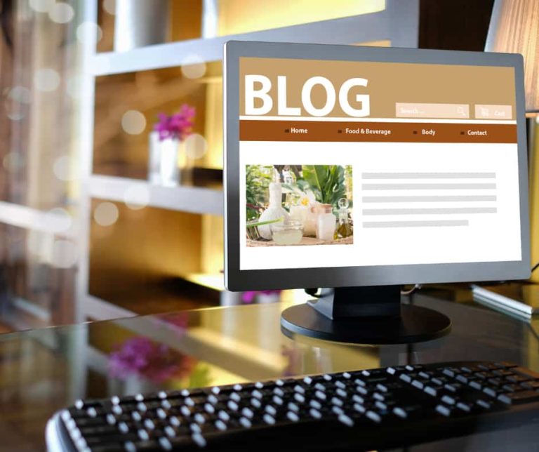 écran d'ordinateur affichant un blog dans un site web